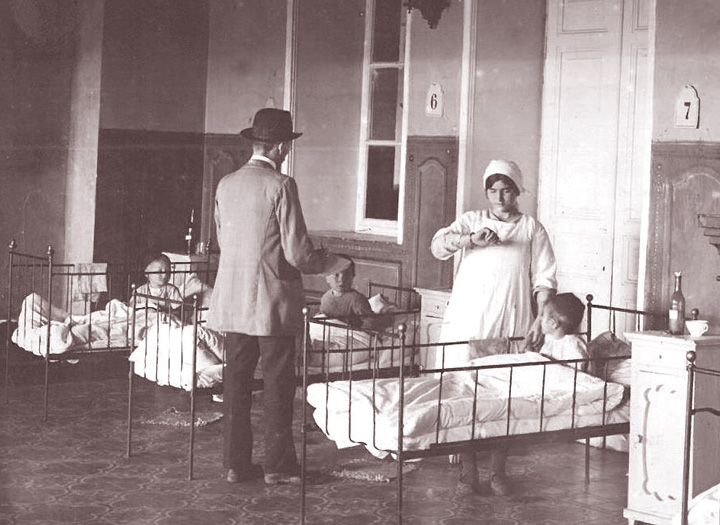 The infirmary in Yehudayoff House.