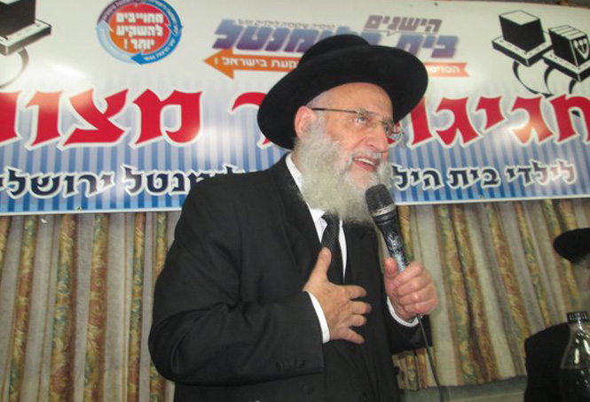 Rabbi Reuven Elbaz, a beloved leader of Sephardic Jewry, is a frequent visitor to Zion Orphanage...